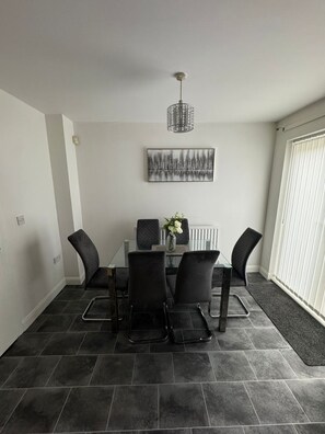 House | Dining