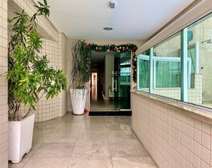 Basic Apartment | Interior