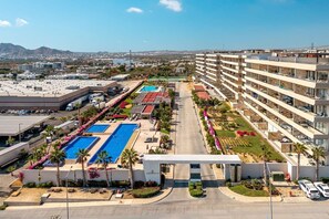 Exterior - 2BR Balcony with Seaview & Pool (Cabo San Lucas)