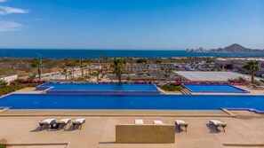 Pool - 2BR Balcony with Seaview & Pool (Cabo San Lucas)