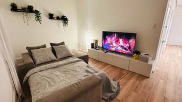 3 chambres, fer et planche Ă repasser, Wi-Fi, draps fournis