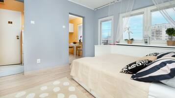 Studio, Balcony | Living room