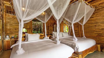 1 bedroom, premium bedding, minibar, in-room safe