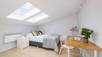 2 dormitorios, tabla de planchar con plancha, wifi y ropa de cama