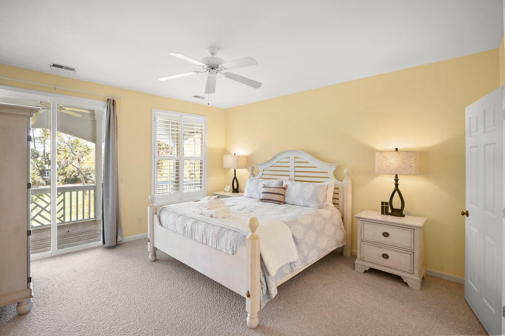 3 makuuhuonetta, silitysrauta/-lauta, ilmainen Wi-Fi, vuodevaatteet