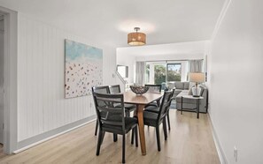 Dining - 401 Captain John Fripp Villa (Saint Helena Island)