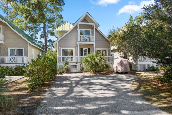 Exterior - 35 Davis Love Drive - New to VRBO! Resort Access Included! (Saint Helena Island)