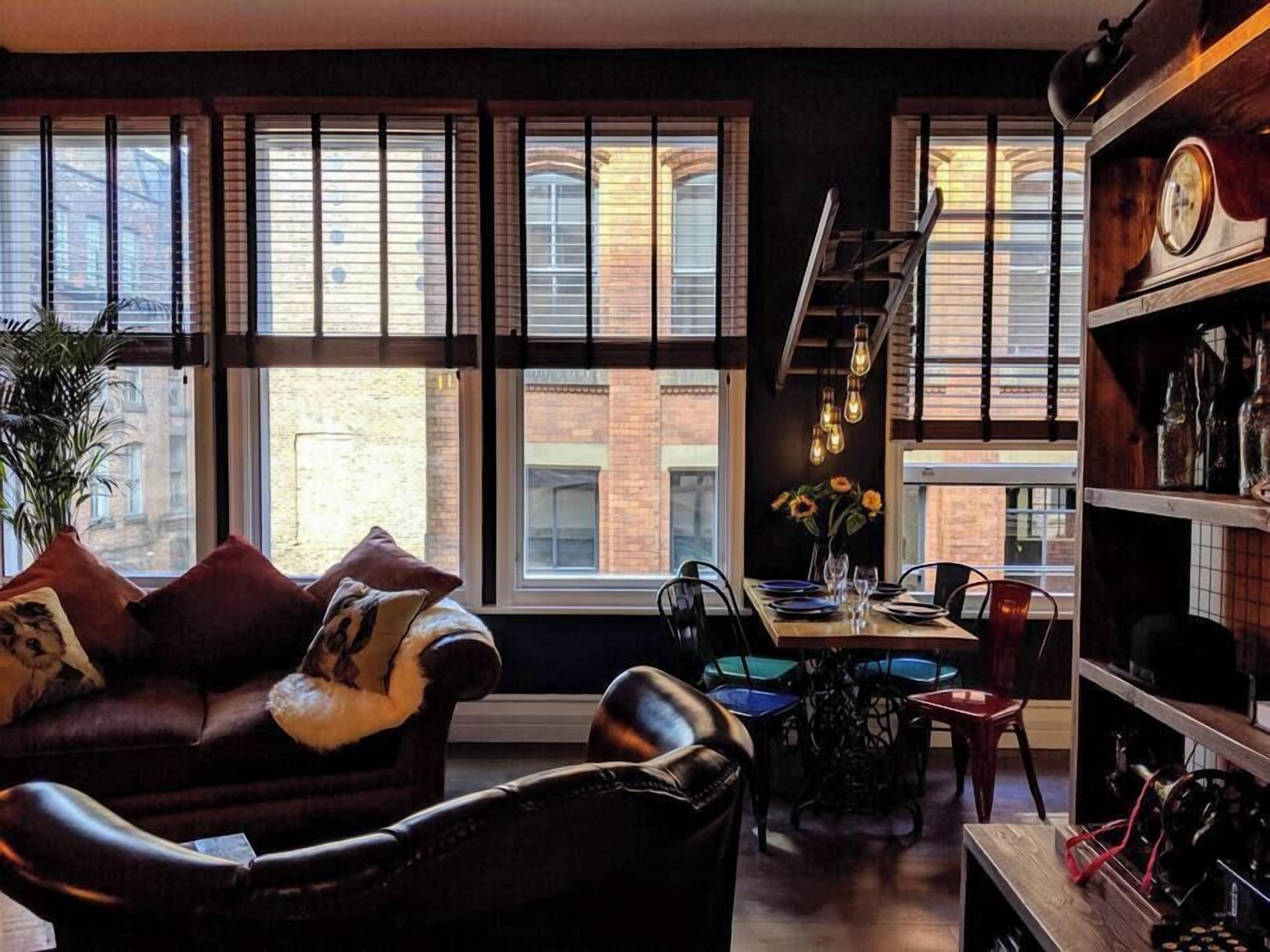 TV, fireplace, offices