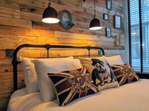 2 chambres, bureau, fer et planche à repasser, Wi-Fi