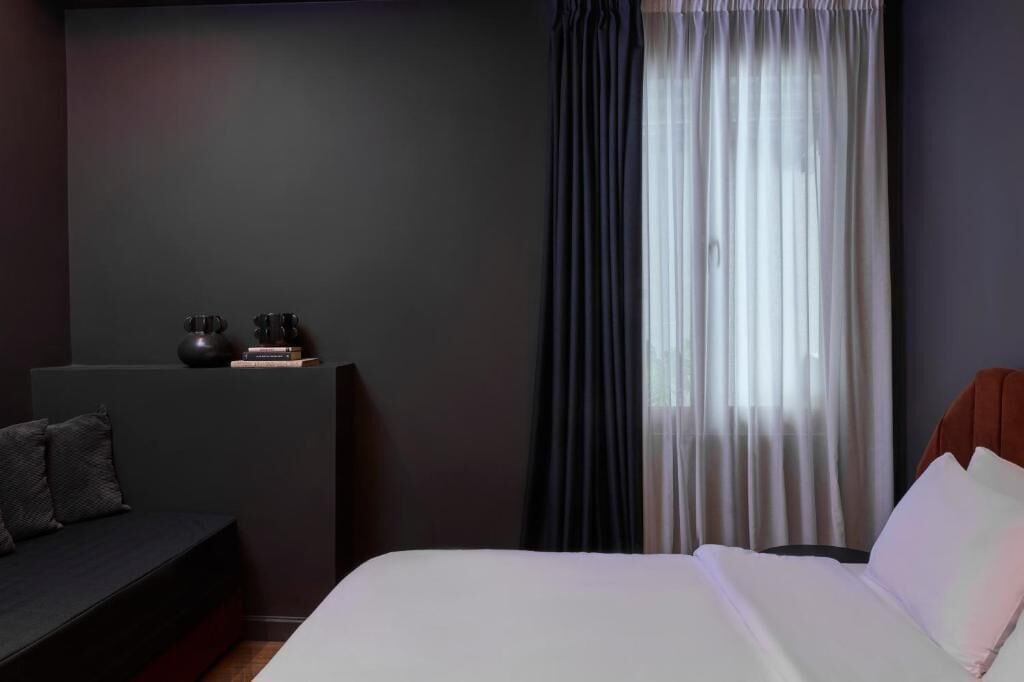 Ropa de cama hipoalergénica y minibar 