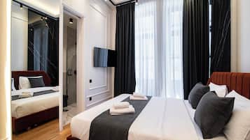 1 bedroom, hypo-allergenic bedding, minibar, in-room safe