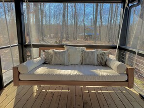 Property grounds - Mountain Mama at The Retreat at Sunset Bluff (Monteagle)