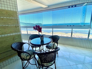 Luxury Apartment | Dining - Residencial Las Brisas (Praia Grande)