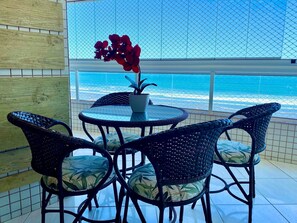 Luxury Apartment | Dining - Residencial Las Brisas (Praia Grande)