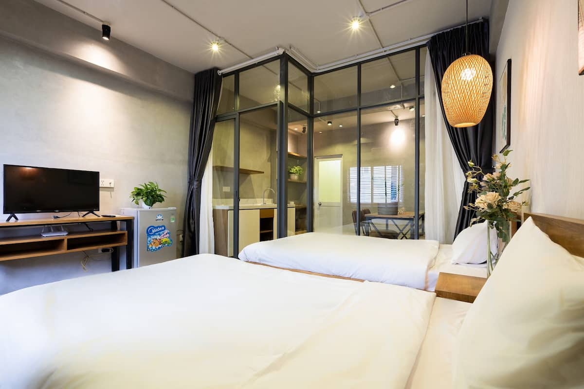 Deluxe Apartment | 1 bedroom, blackout curtains, soundproofing, iron/ironing board
