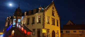 Welcome to this bright, comfortable and impeccably decorated studio!