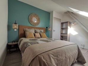 1 bedroom, desk, iron/ironing board, free WiFi