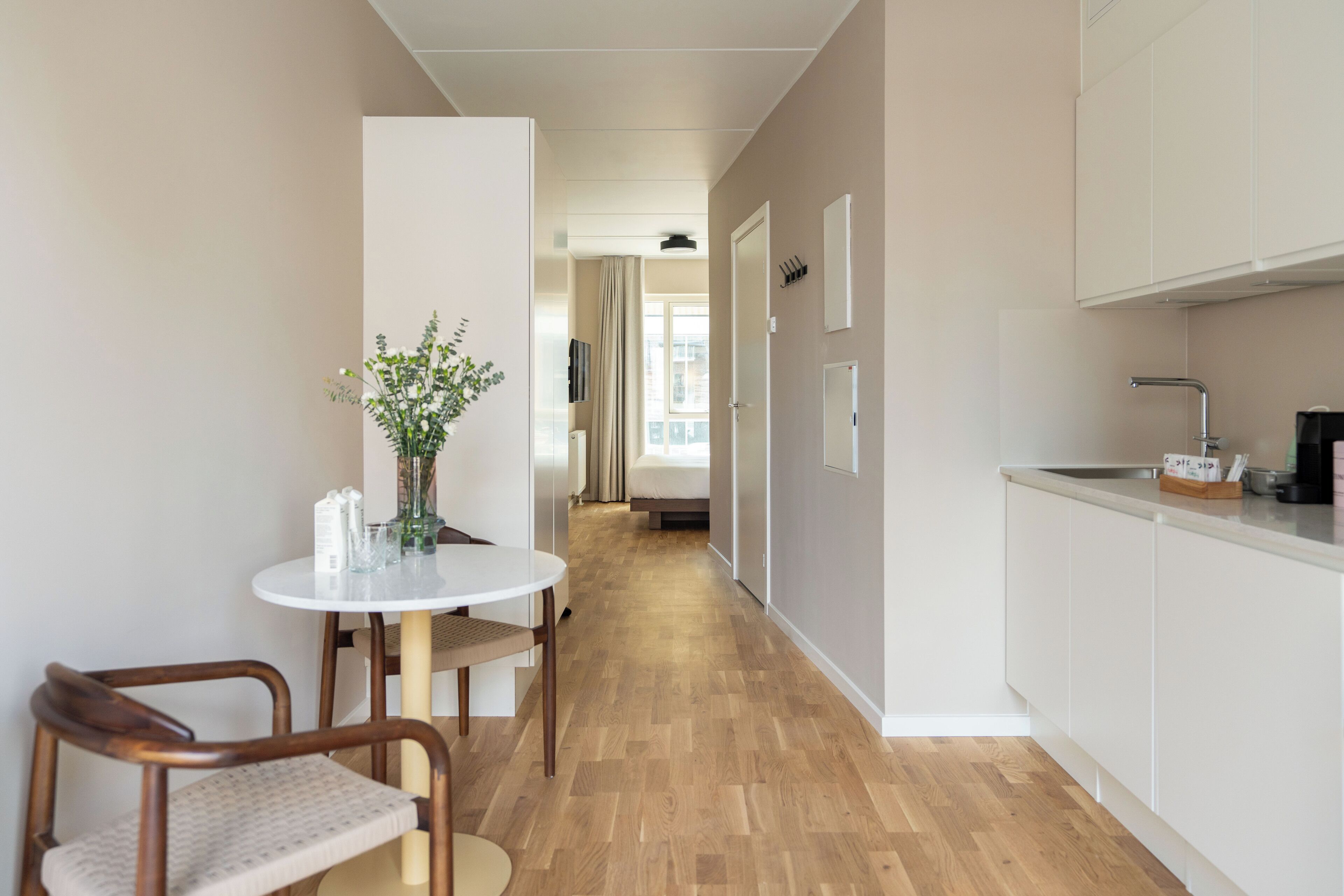 Studio | Luxe beddengoed, een kluis op de kamer, individueel gedecoreerd