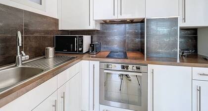 Encantador T2 en La Ciotat, cerca de la playa, aparcamiento seguro