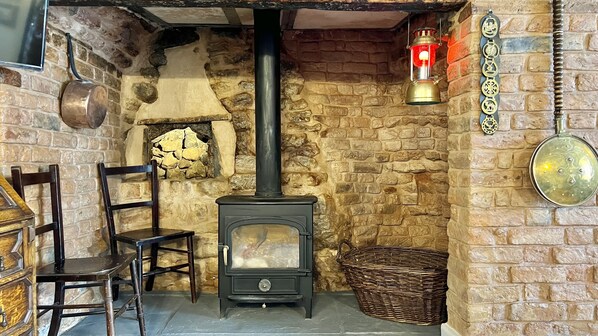 Interior - Cozy Cottage (Wellington)
