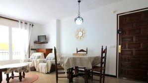 Unclassified image, 2 of 20, button - One-Bedroom Apartment in Central Santa Margarita, Close to Beach (Roses)