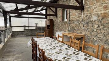 Outdoor dining