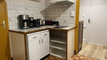 Fridge, microwave, dishwasher