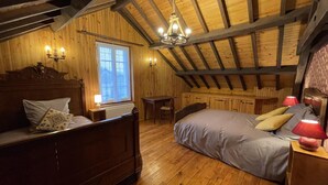 5 chambres, accès au Wi-Fi (inclus)