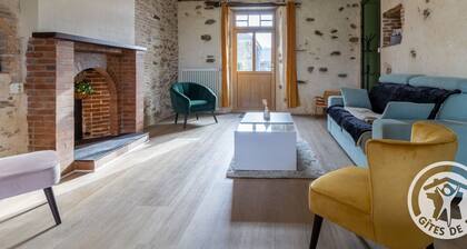 Idyllische Unterkunft im Grünen: Gîte mit Terrasse, privatem Teich, nah an Top-Sehenswürdigkeiten!