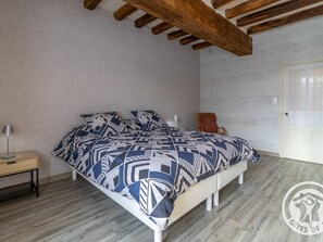 2 habitaciones, cuna de viaje, wifi gratis y ropa de cama 