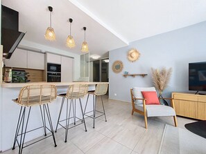 Interior - Beachside Apartment with Terrace, Pool, and AC (Saint-Cyr-sur-Mer)