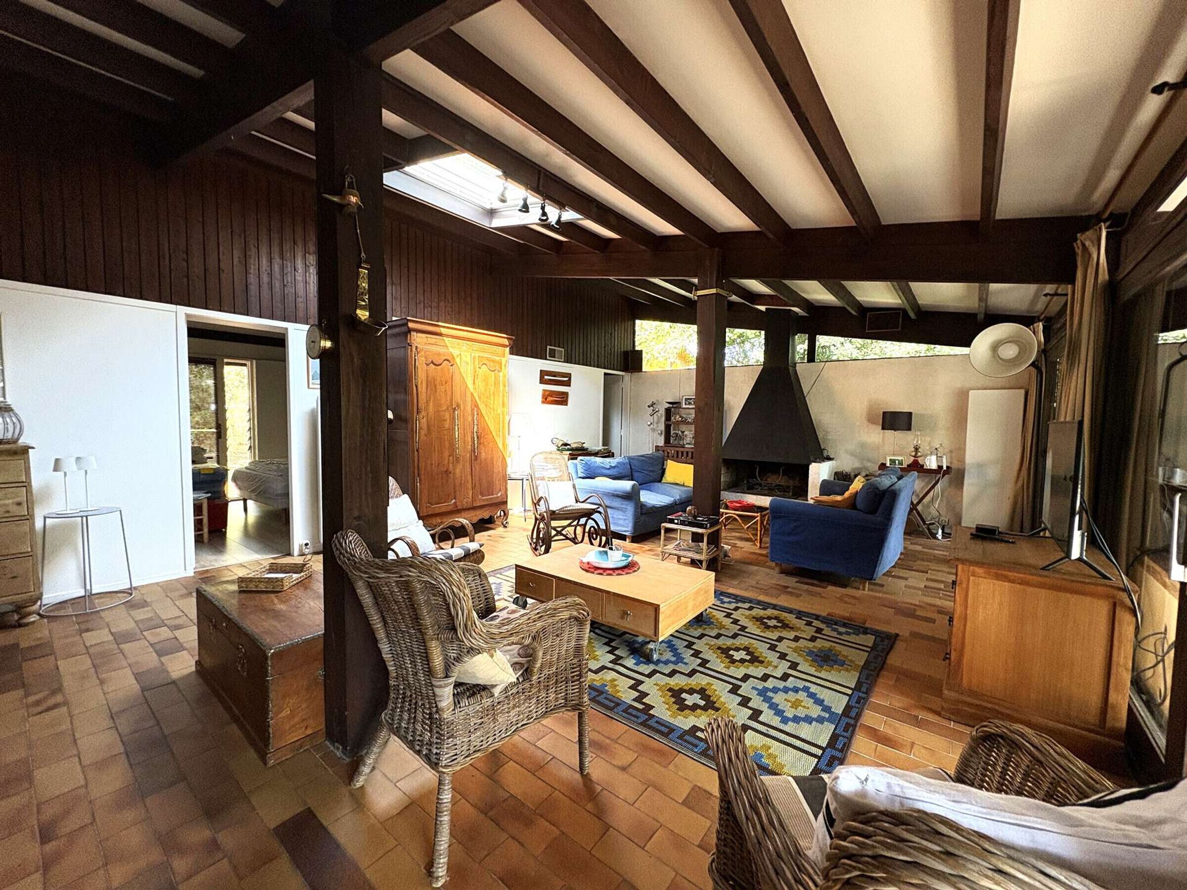 Televisie en een tafeltennistafel