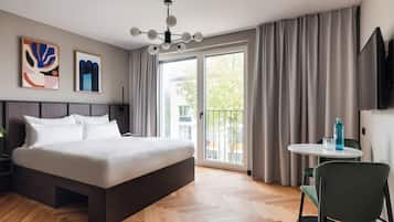 Suite estándar | Ropa de cama de alta calidad y caja de seguridad en la habitación