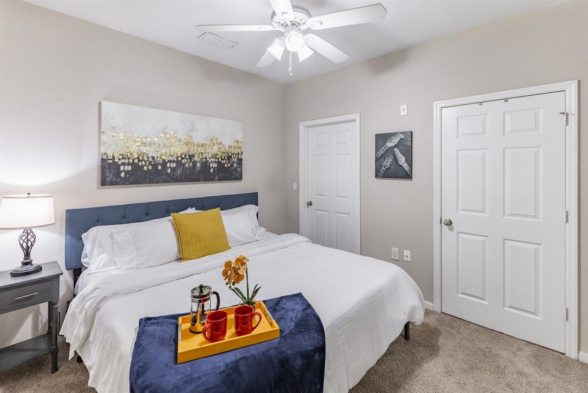 king bed