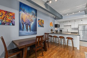 Dining - Studio w/ King Bed + Pool, Hot Tub, Ski In Ski Out (Steamboat Springs)