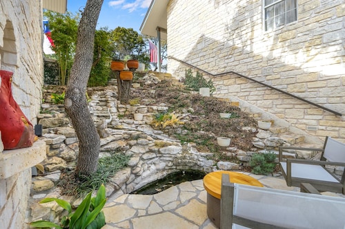 White Buffalo Room With a View I Stargazing, Romantic