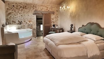 Individually decorated, individually furnished, soundproofing