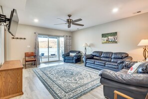 House (4 Bedrooms) | Interior - Waterfront Lake of the Ozarks Home w/ Private Dock (Roach)