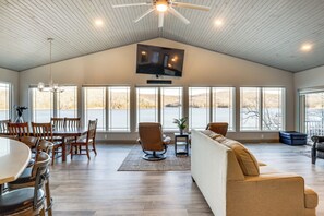 บ้านพัก (4 Bedrooms) | ภายใน