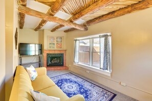 Cottage (2 Bedrooms) | Interior