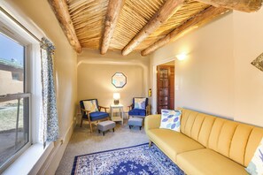 Cottage (2 Bedrooms) | Interior