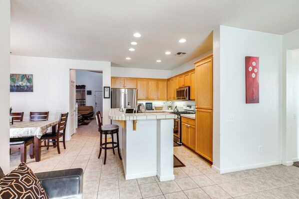 House (4 Bedrooms) | Interior
