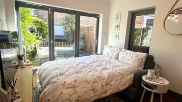 Apartamento básico | 2 quartos, roupa de cama