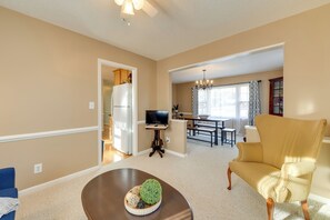 House (3 Bedrooms) | Interior