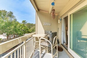Apartment (1 Bedroom) | Interior - Hilton Head Island Condo w/ Coligny Beach Access! (Hilton Head Island)