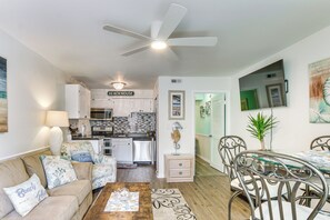 Apartment (1 Bedroom) | Interior - Hilton Head Island Condo w/ Coligny Beach Access! (Hilton Head Island)