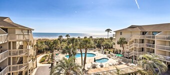 Hilton Head Island Condo w/ Coligny Beach Access!