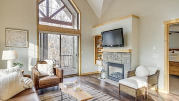 Apartment (3 Bedrooms) | Front of property