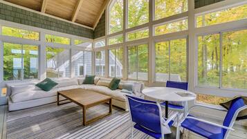 Cottage (5 Bedrooms) | Bahagian dalam