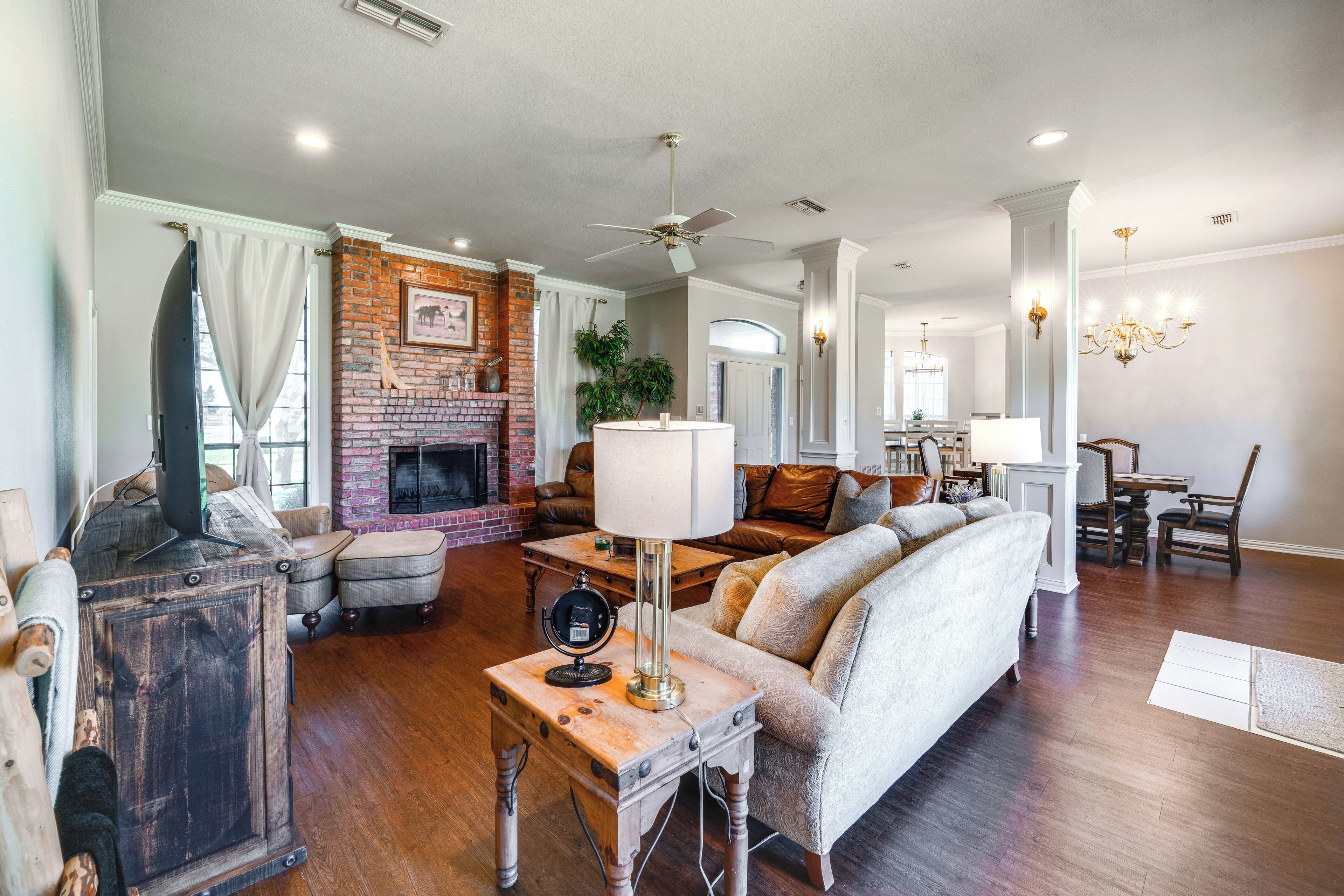 House (3 Bedrooms) | Interior